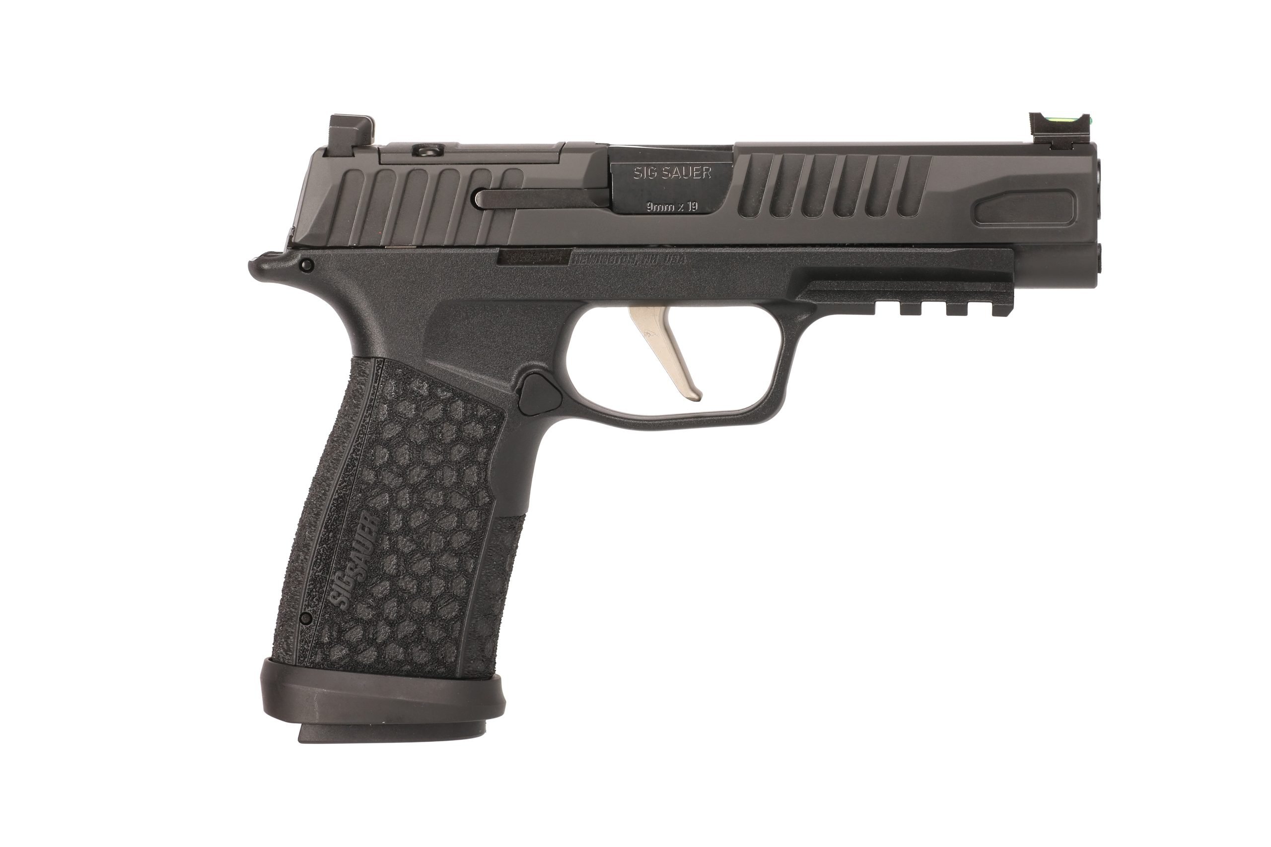Sig Sauer P365 Fuse 9mm 4.3in compact concealed carry pistol